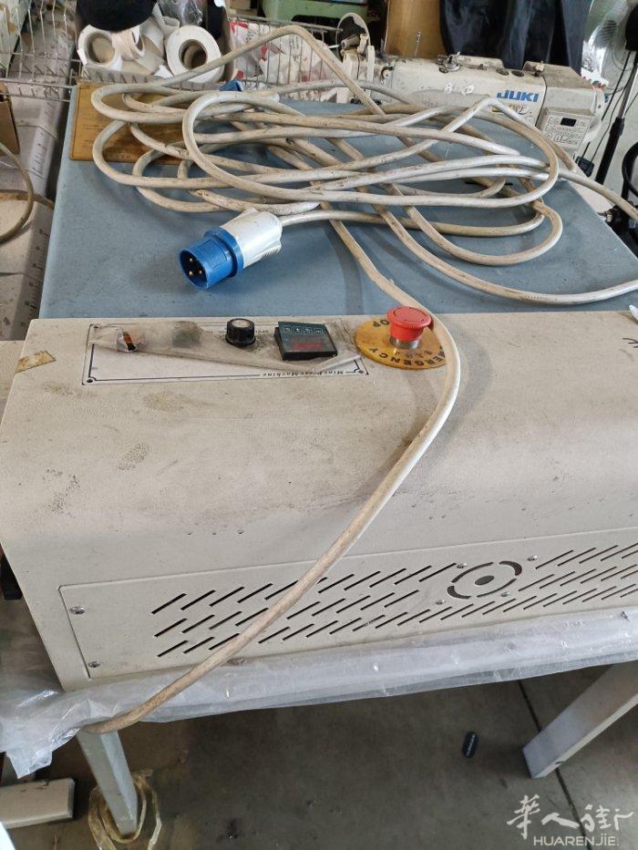 曼托瓦附近地区布衣工厂有多余的打边机平车出售，烫胶机割带机出售