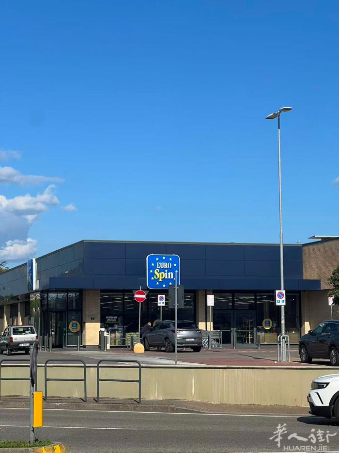CAMPI：LiDL公司附近有大房间搭铺，交通方便、出门就是303、30公交车、