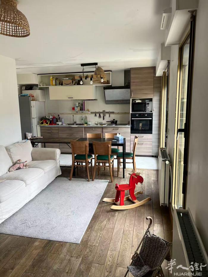 94省Arcueil montrouge 5 分钟楼顶四楼公寓出售 三房一厅 +