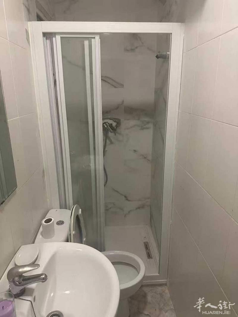 https://att.huarenjie.com/attachment/information/20251001/1759249420579895.jpg