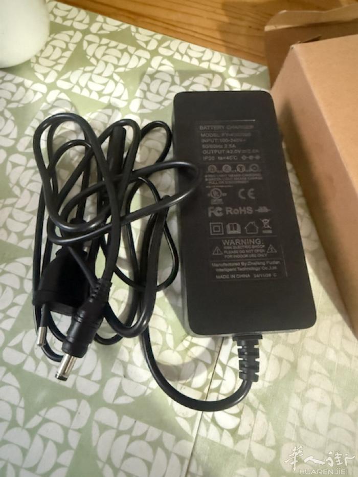 全新充电器42v