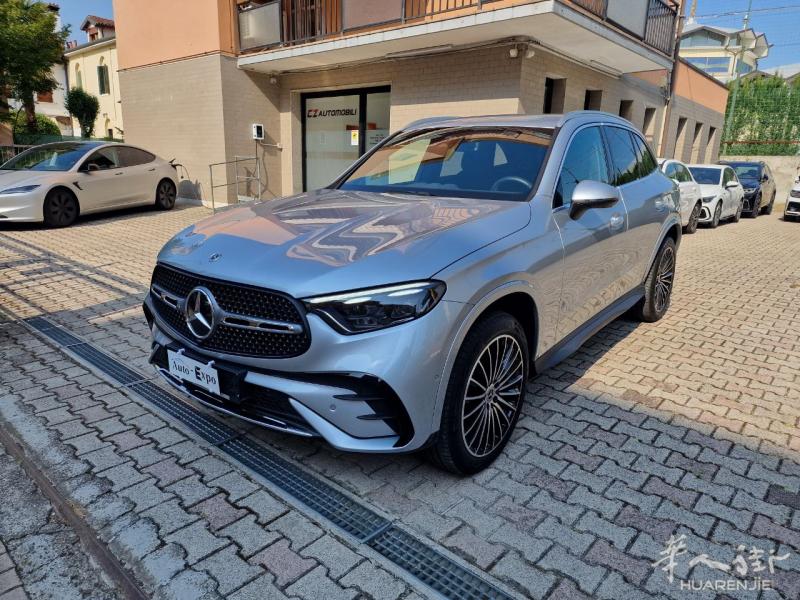 现车!奔驰 🚗 GLC 200 4M AMG 汽油 204 CV🔥..