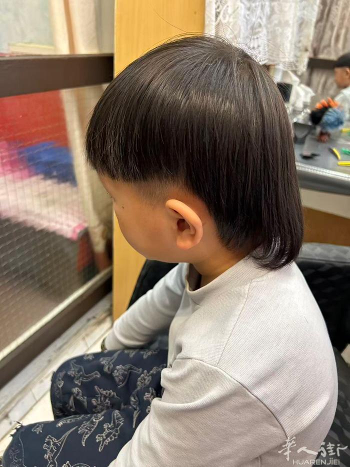 BOBIGNY 专业男士, 女士, 大人, 小孩，理发烫发￼拉直发￼