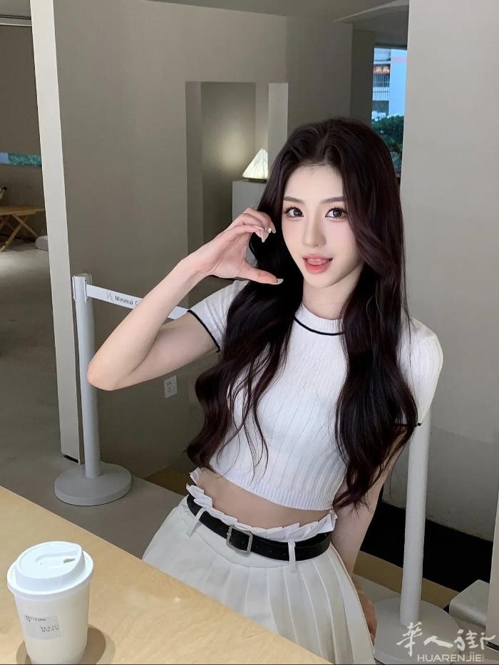 威尼斯方向住家急招美女，日合两片左右，找45岁以下美女，有对得上的美女联系344