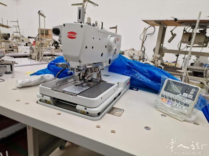 王师傅缝纫机店出售全新电脑全自动圆洞机，可以旧换新，联系电话3332662792