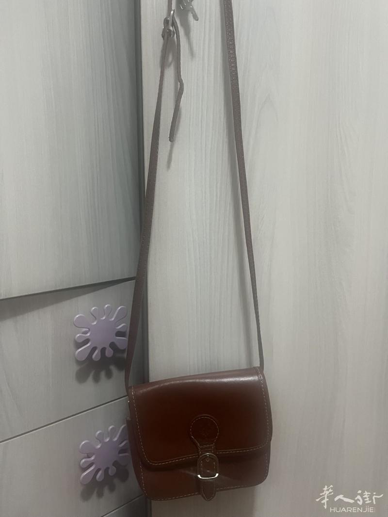卖闲置的包。从5欧-50欧。看上的可以加微：yao