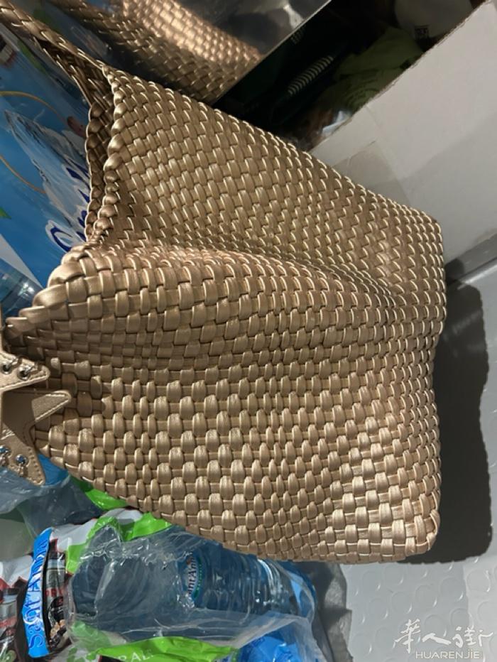 失物认领在我店门口捡到的。理工大学 via Lambruschini 7mila