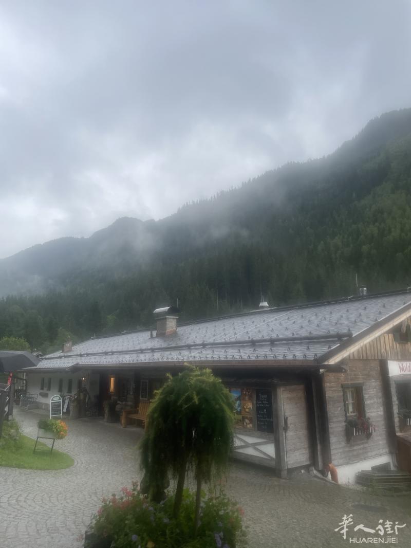 地址不来梅，餐厅高薪招聘跑堂、小时工，有经验责任心