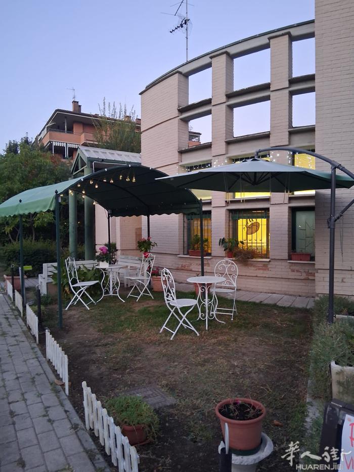 店面 in Modena a Modena (MO) Modena 出售面生意稳