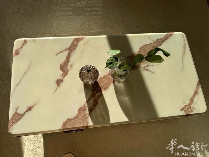 便宜➗大理石茶几。 需自取，很重。92 Asnières