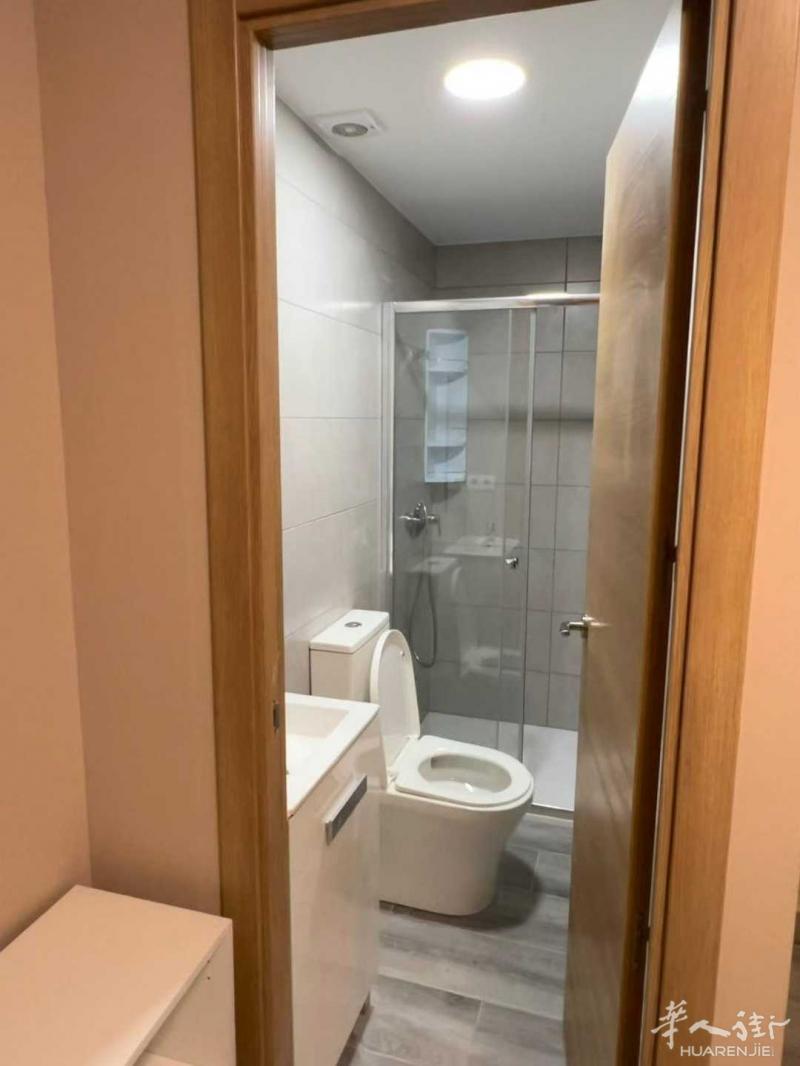 https://att.huarenjie.com/attachment/information/20251009/1759942872308847.jpg