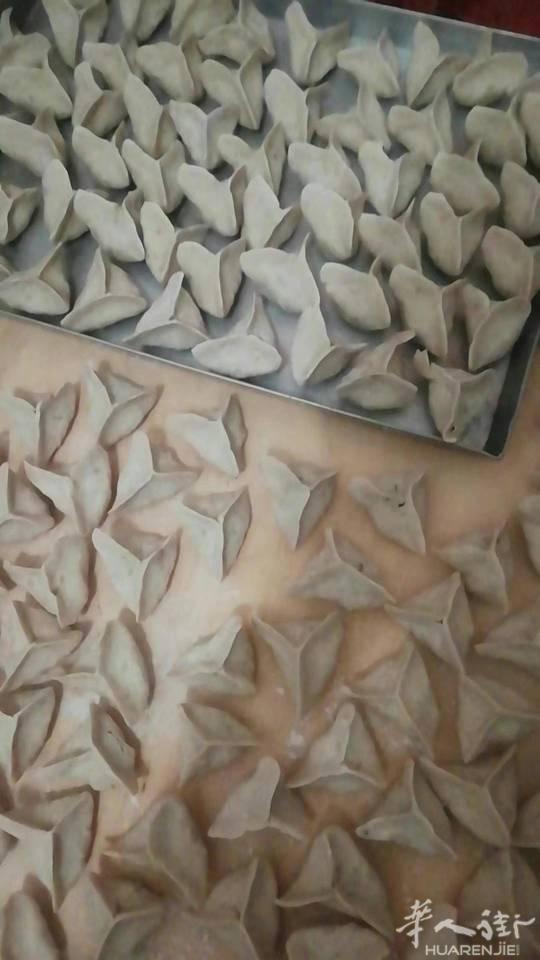 米兰招聘会包饺子🥟工人