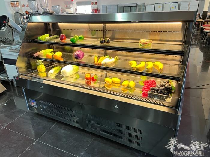 出售精美寿司超市展示柜，尺寸有1.5米，2米   1.2米。咨询微信：hd696409432
