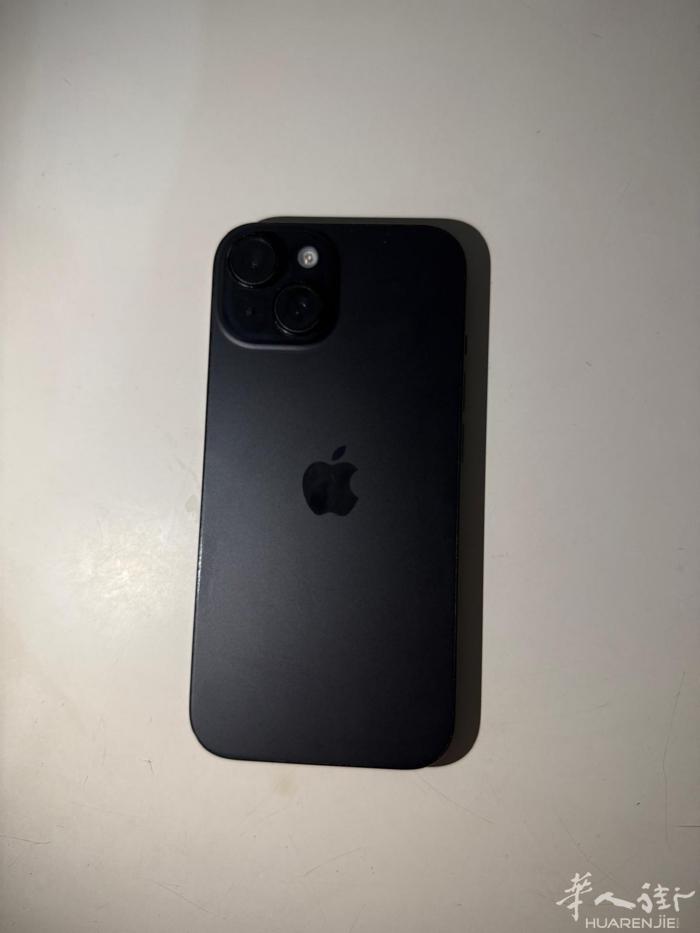 iPhone15 卡贴机 懂得来 价格330可小刀 微信：hyldbhwdbw