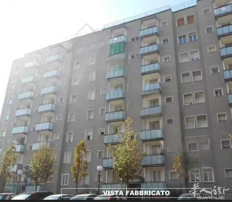【十月拍卖房精选】Quarto oggiaro区域，一室一厅独立厨房，有阳台，7楼有电梯，70平，起拍价121.363欧