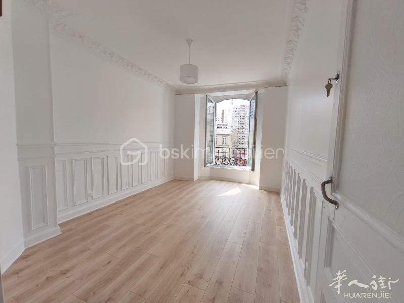 93区Aubervilliers 4 Chemins公寓两室一厅52平 出售240 000€