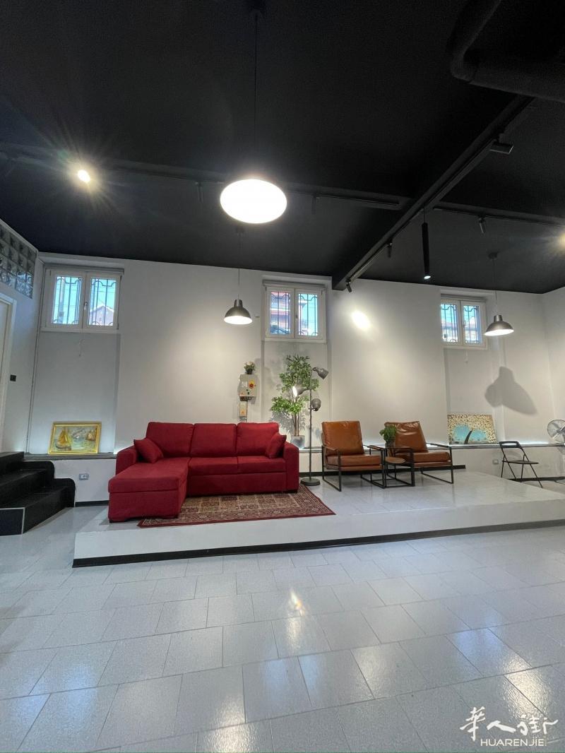 https://att.huarenjie.com/attachment/information/20251012/1760213833787050.jpg