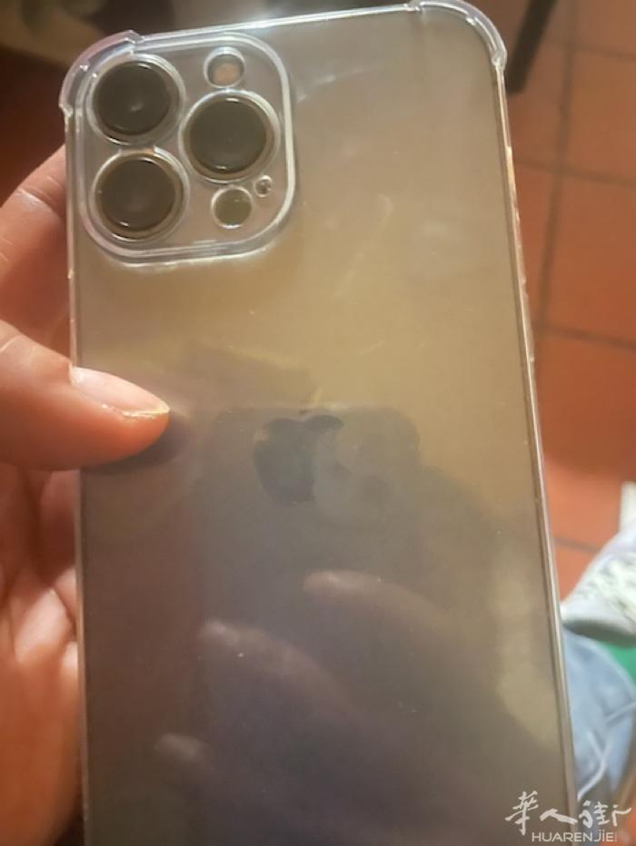 13promx128gb、9新、换过电池。电话3242600526。500欧下手