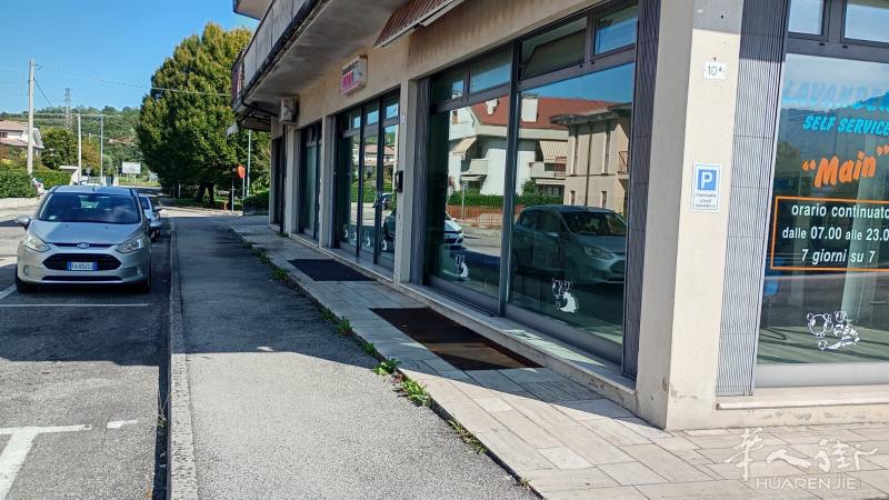 Vicenza 出售洗衣店  私人电话☎️ 3381100930  转让一家已建