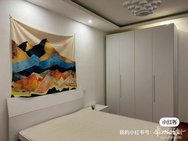 米兰边 como 城市borghi 火车站旁边 房