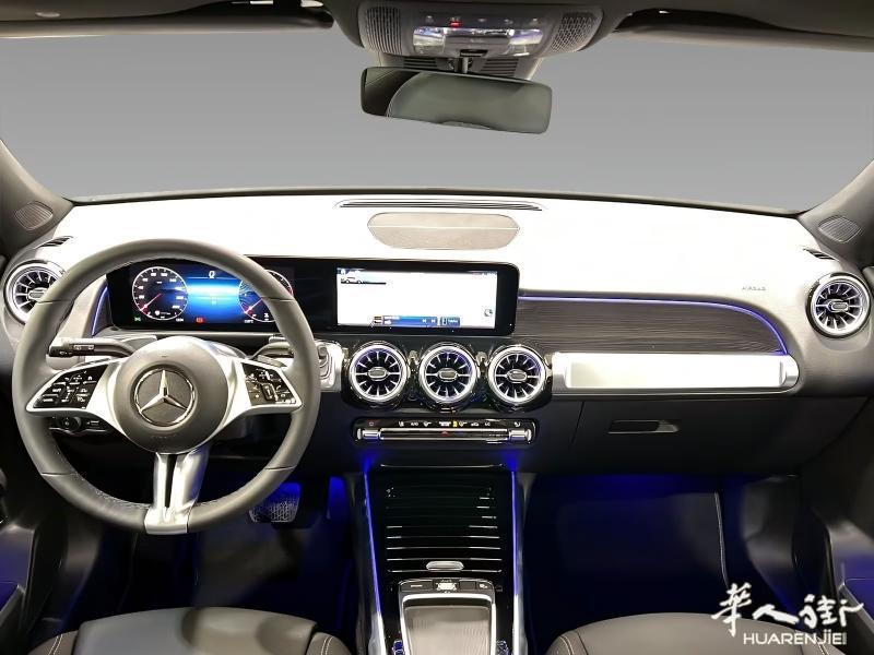 https://att.huarenjie.com/attachment/information/20251008/1759930635412685.jpg