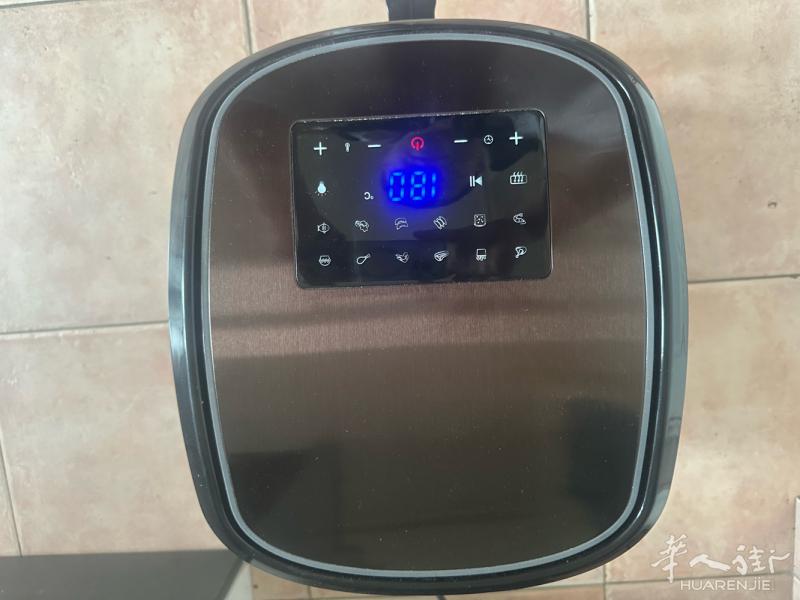 苏泊尔空气炸锅，九成新带盒油纸，30欧！！！  电磁炉可恒温，可定时，15欧！！