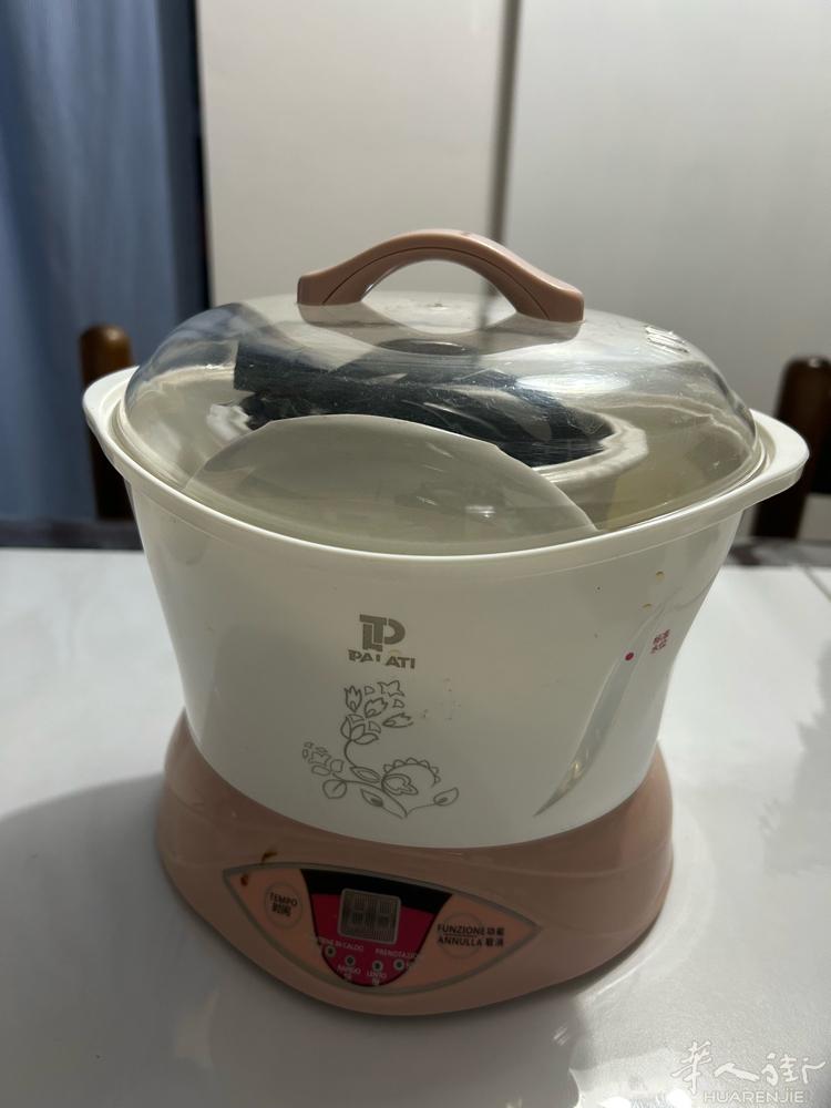 几乎全新的炖锅 有意者联系电话331626182