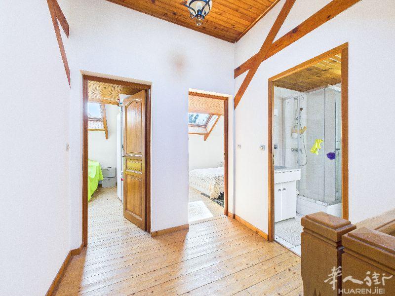 Maison familiale de 169m2 à 500m du metro Louis aragon 7 pieces avec jardin cave grenier et garage