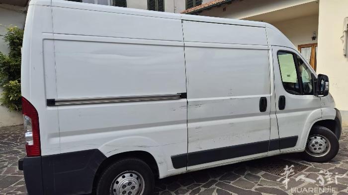 anno 2010...euro 4...Km 275.000..lavori