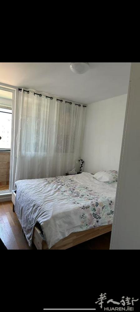 94省Charenton-ecole 好房出租，12月开始起租！带电梯, 近8号