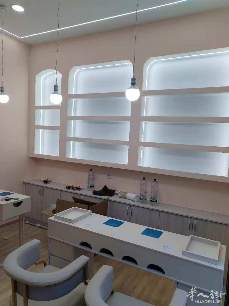 本人专业装修，美甲店，按摩店，餐馆等等，各种安装维