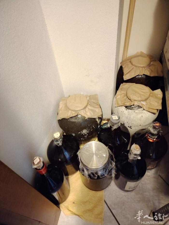 出售卖 红酒  自己做的 酒    红紬中国带出来的   五公斤 27块