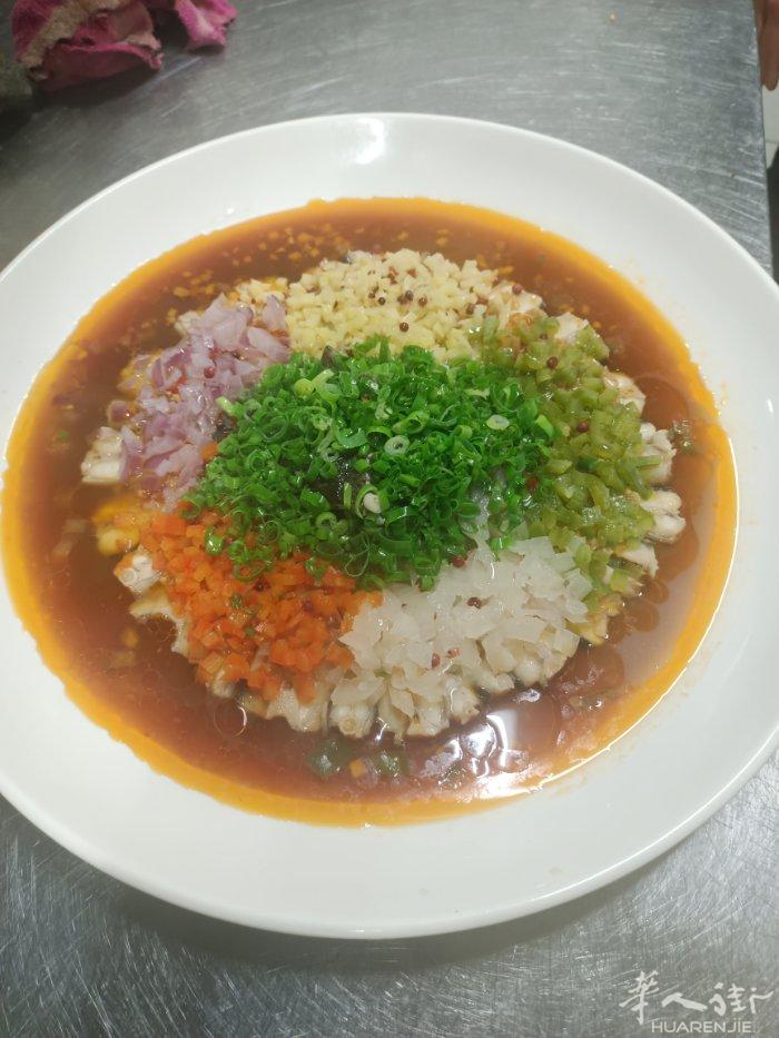 求职温州餐大厨.酒席.包厢订餐为主.有需要老板请联系我.3248809028微信