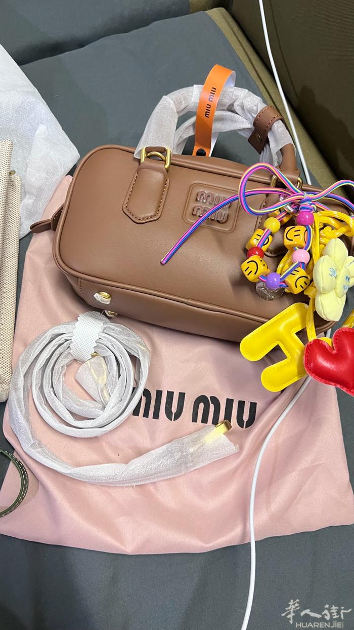 Miu Miu 包包和Chloe包包 两个一起80欧 全新 belleville