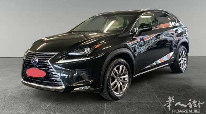 empoli附近出售2016年 11月雷克萨斯nx300h 混合动力，汽油，19