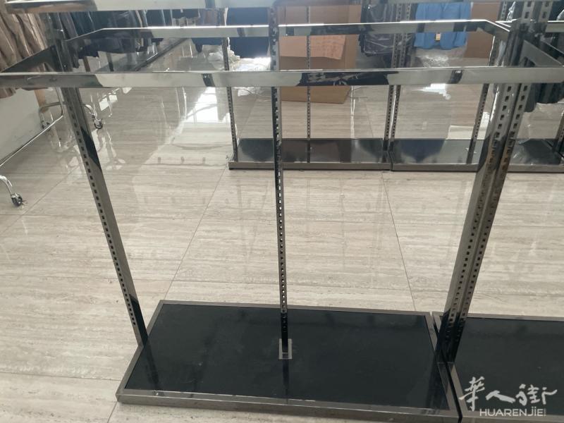 出售挂衣架。 打包优惠处理