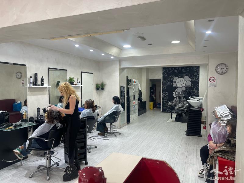 via san donato 理发店出售 房租600 100平方 可加美甲
