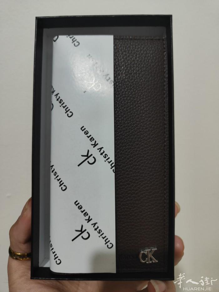 出售高档真皮CK钱包牛皮加山羊皮皮质很厚，原价120欧很高档30块出，先抢先得电