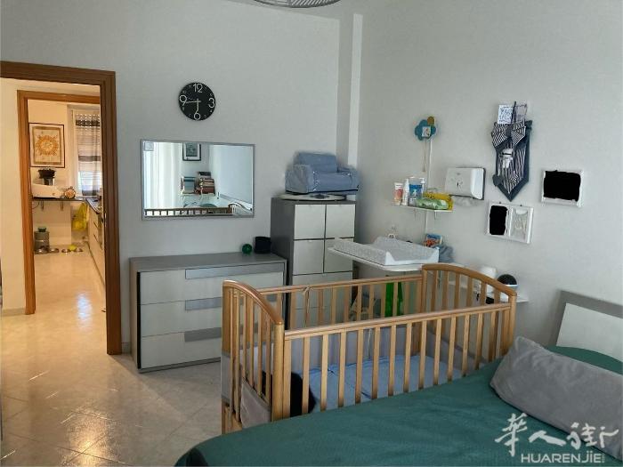 米兰边 bresso中心房屋出售， 地址：via de gatti, 楼层：2楼