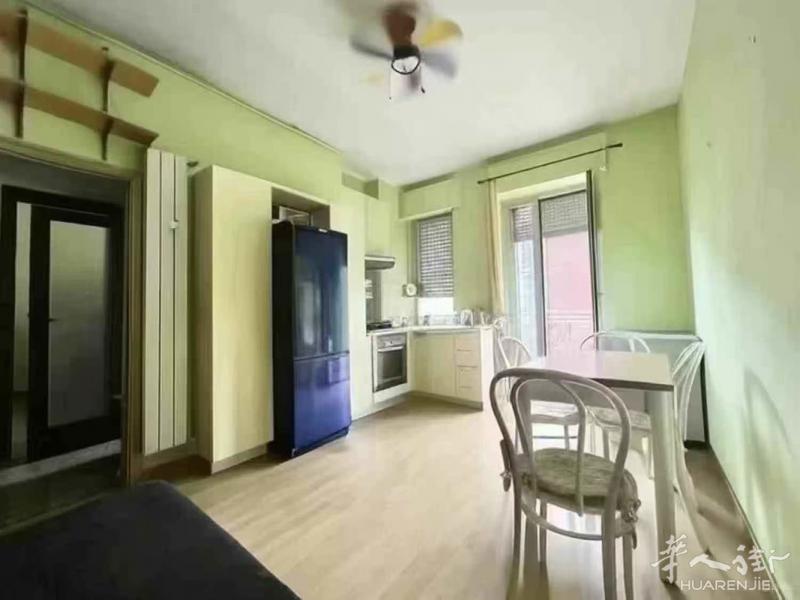 微信milanzufang001 一室一厅，月租1100欧，【Udine-Cim