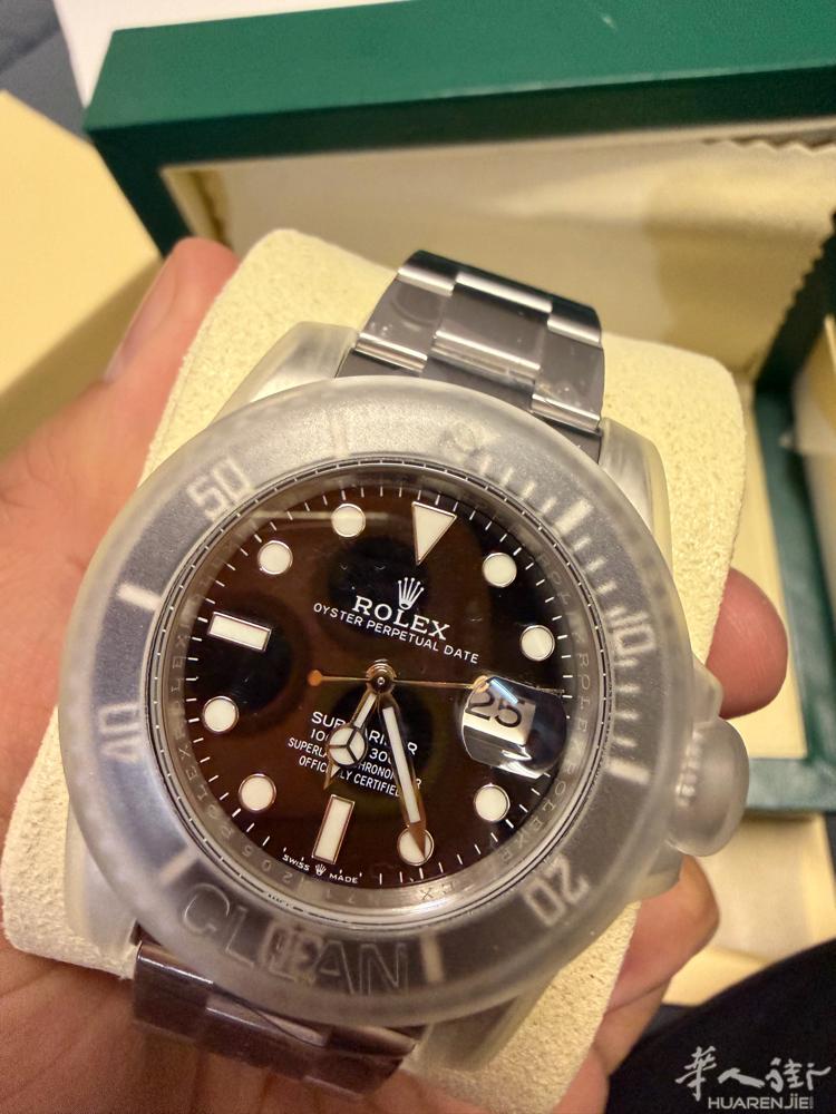 劳力士 黑水鬼手表！顶级一比一A货！做的最好的品质！随便去对比！小巴黎 bell