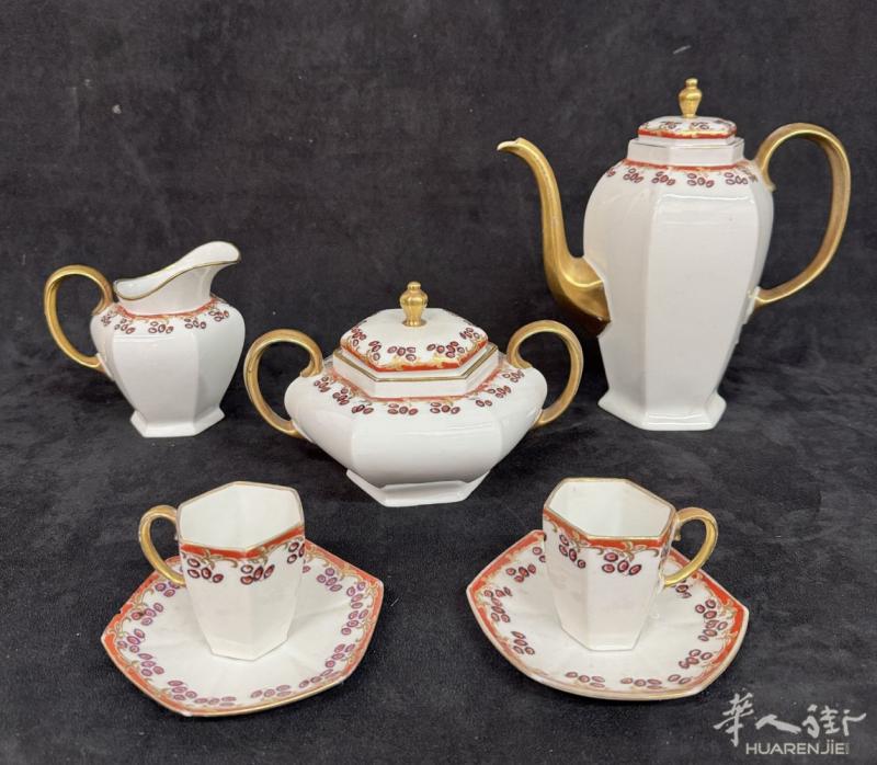1️⃣套茶具57欧，需要联系：0749860379