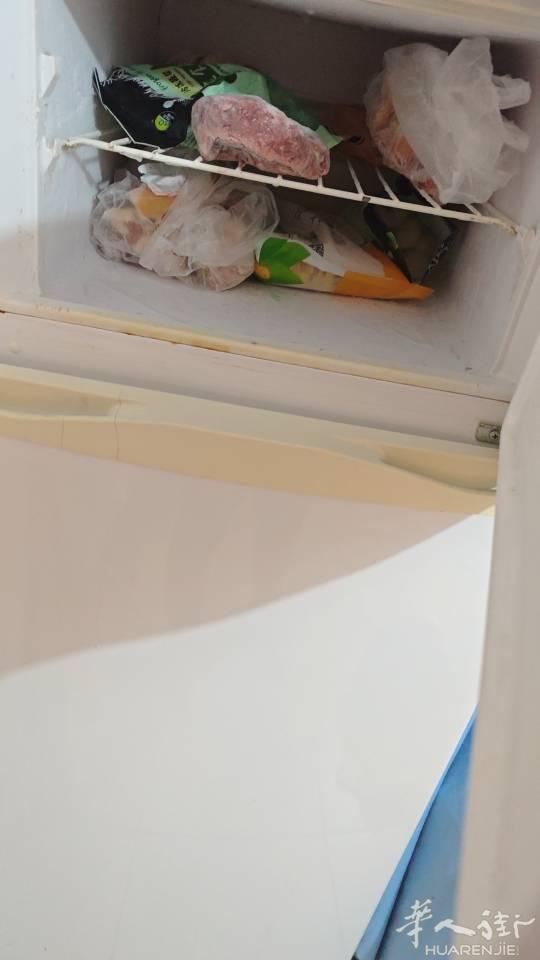 出售二手冰箱，高层的，两层
