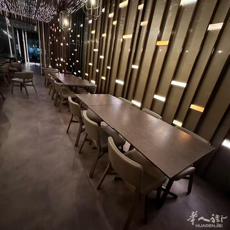 出售餐馆设备和桌椅 联系电话 3381060086