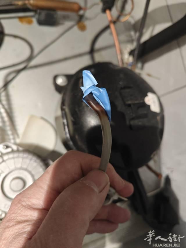 专业水电维修：家庭装修布线，安装灯具，家庭装
修给