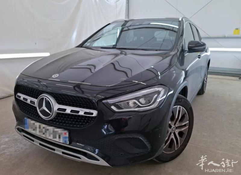 奔驰小越野 GLA 250 e Business Line DCT｜2023年