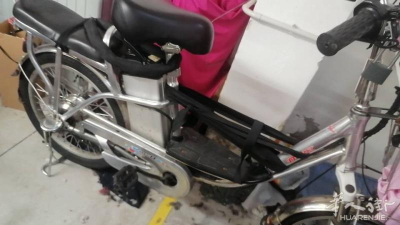 本人卖电瓶车48伏意电话。电话联系33419158