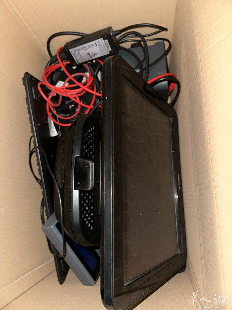 米兰 转让二手餐馆用cassa 手触液晶屏，堂食外卖皆可