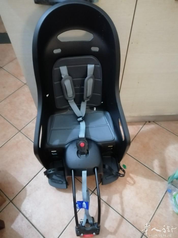 小孩子凳子装在自行车后面，全新的一次都没用过，转让