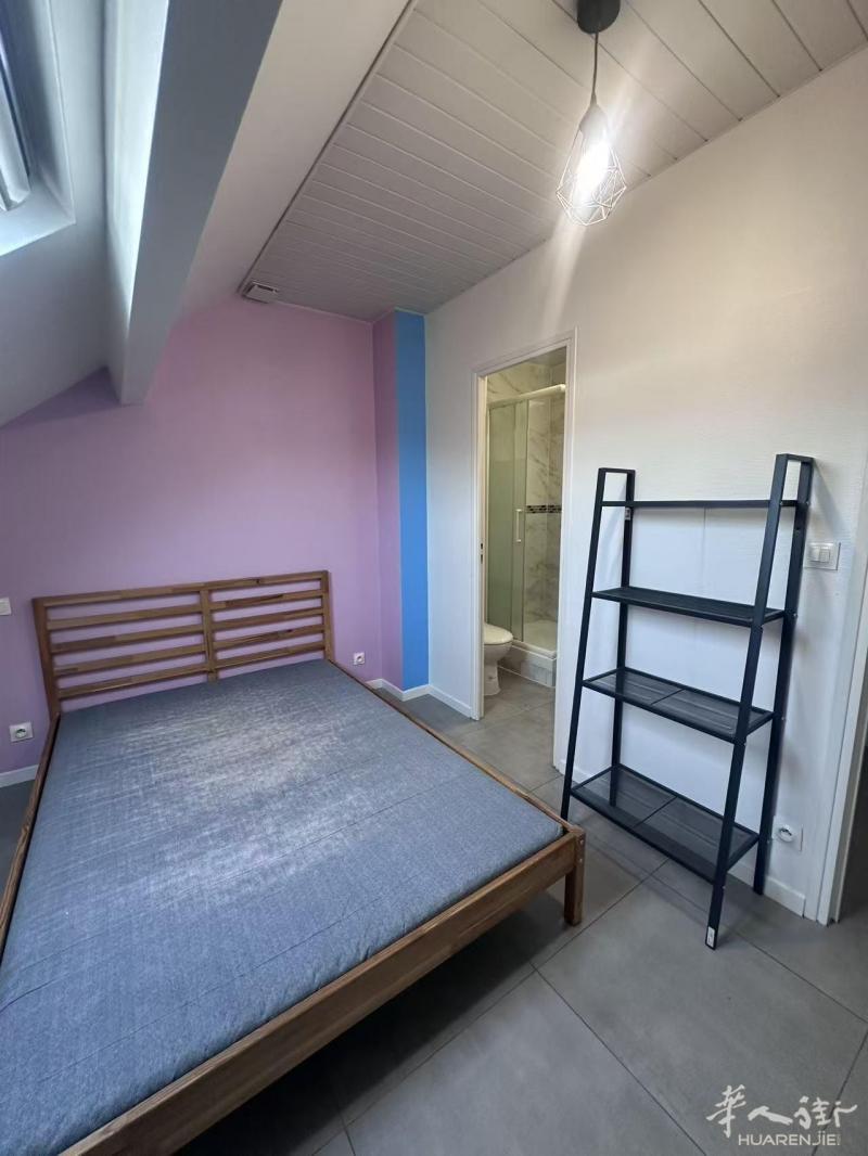 94省,Villejuif(94800) (ID：205844) 15平的 studio   有家具